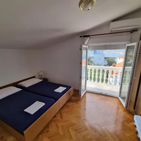 Nena In Dalmatia تروغير